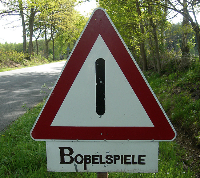 Boßeln im Alten Land auf neuer Strecke